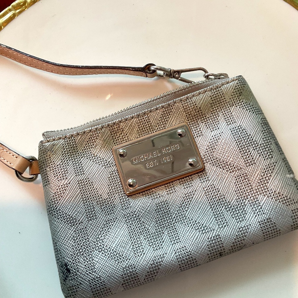 Michael Kors Small Wristlet Wallet Coin Purse